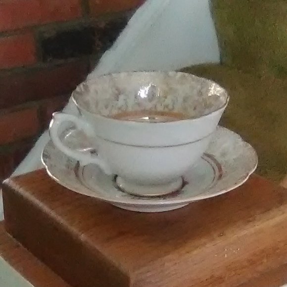 Rose Cup & Saucer - Picture 4 of 6